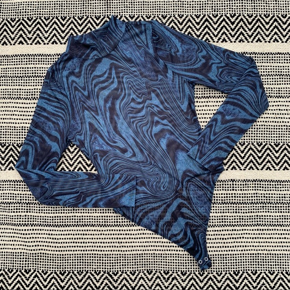 Good American Moody Swirl Long Sleeve Mesh Bodysuit size 3 - Picture 2 of 5